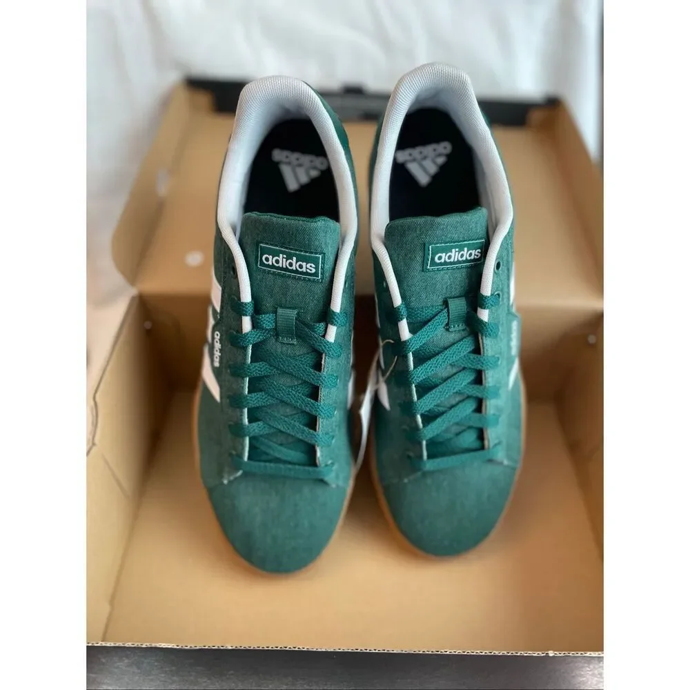 Adidas Men Daily 3.0 New in Box 12